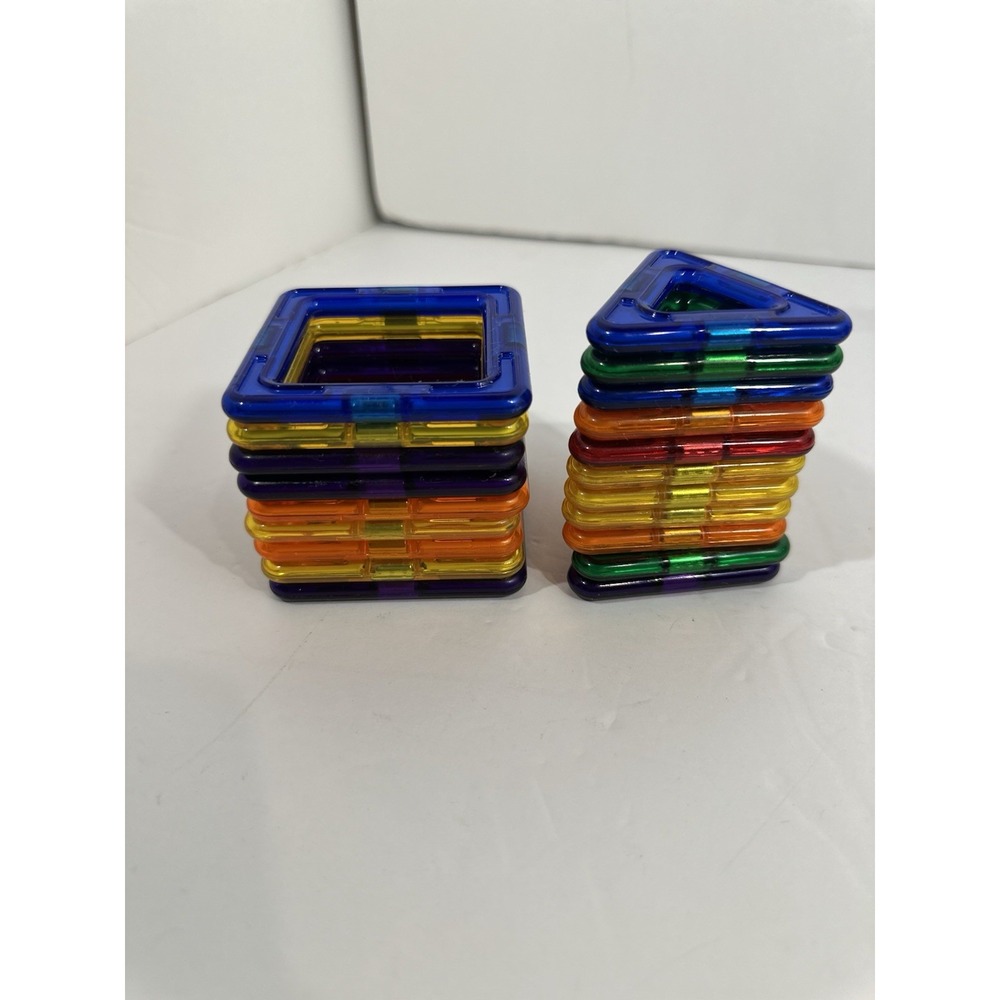 Magformers Lot 20 Pieces Intelligent Magnetic Building Toy Squares, Triangles